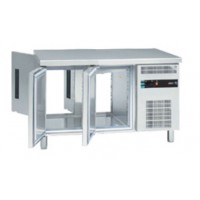 Mesa central refrigerada pasante